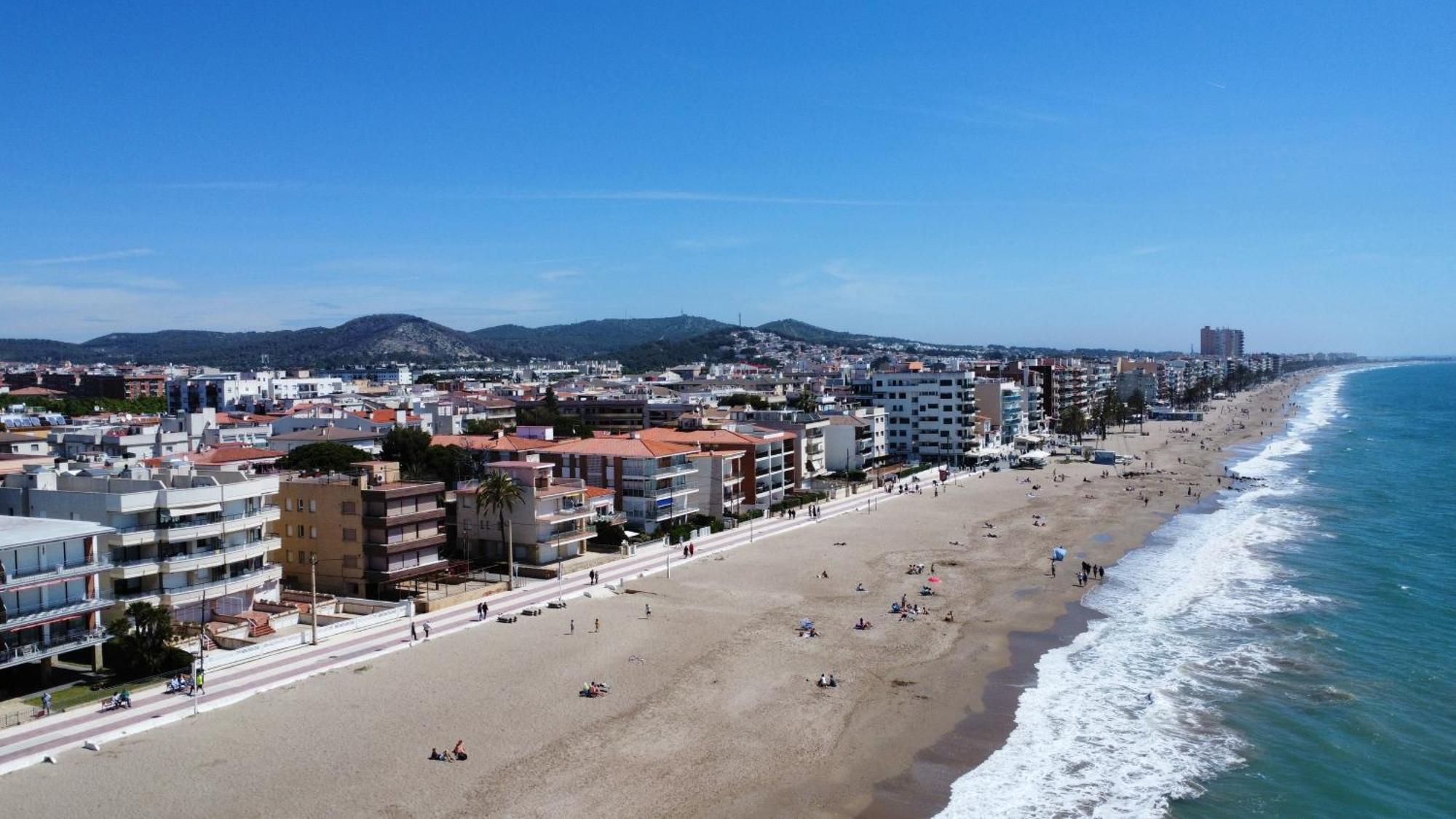 Sea Views Sanatori Beach, Barcelona Calafell Buitenkant foto